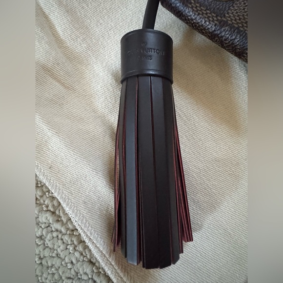 SOLD Louis Vuitton Southbank Crossbody - Picture 5 of 15